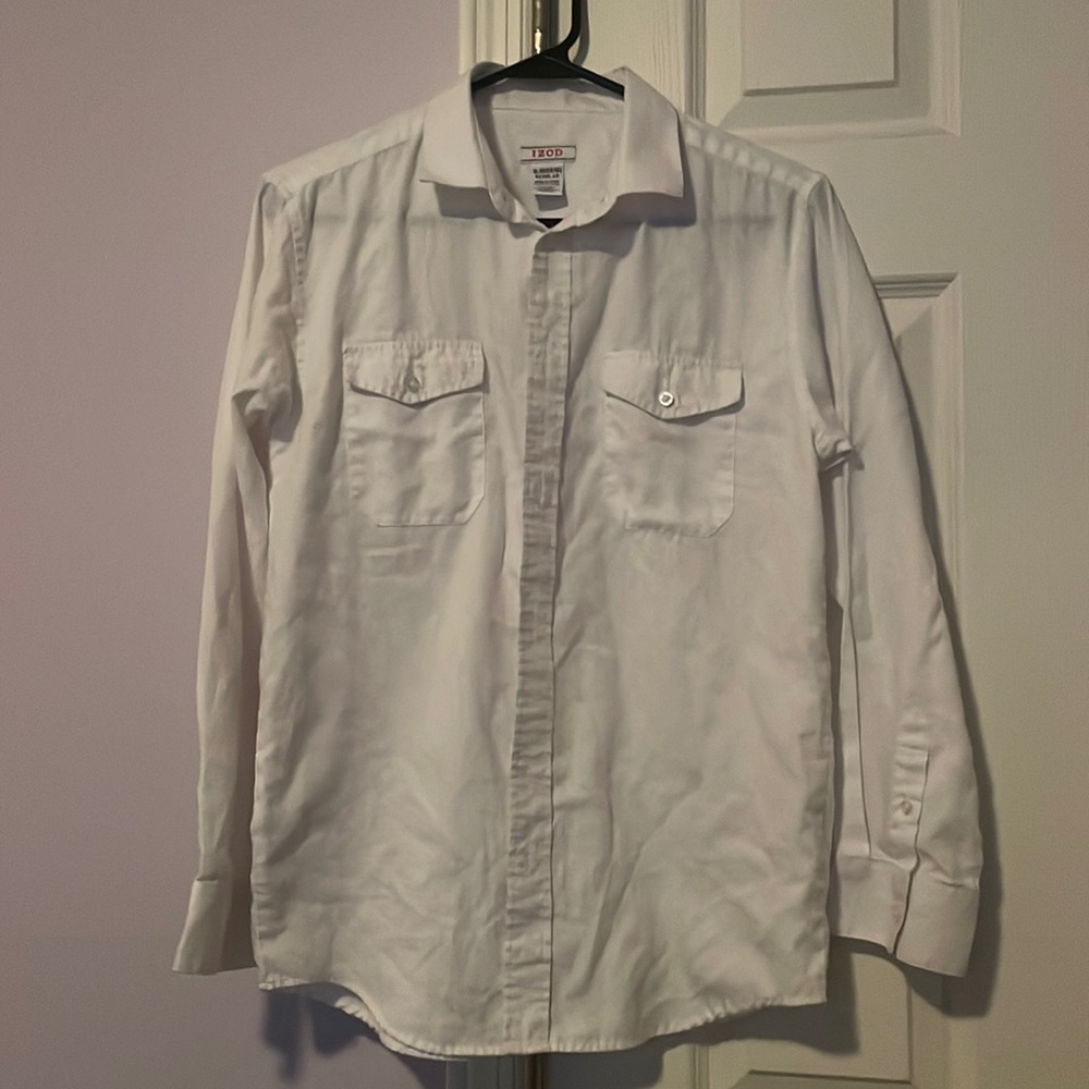 Boys white button up dress shirts. Size extra large Izod.